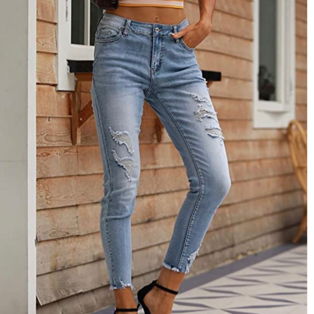Ripped Distressed Destroyed Skinny blue Jeans